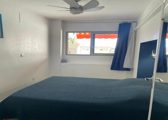 Апартаменты Peaceful La Pinede For Couple *