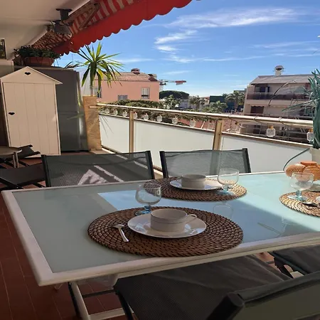 Appartamento Peaceful La Pinede For Couple